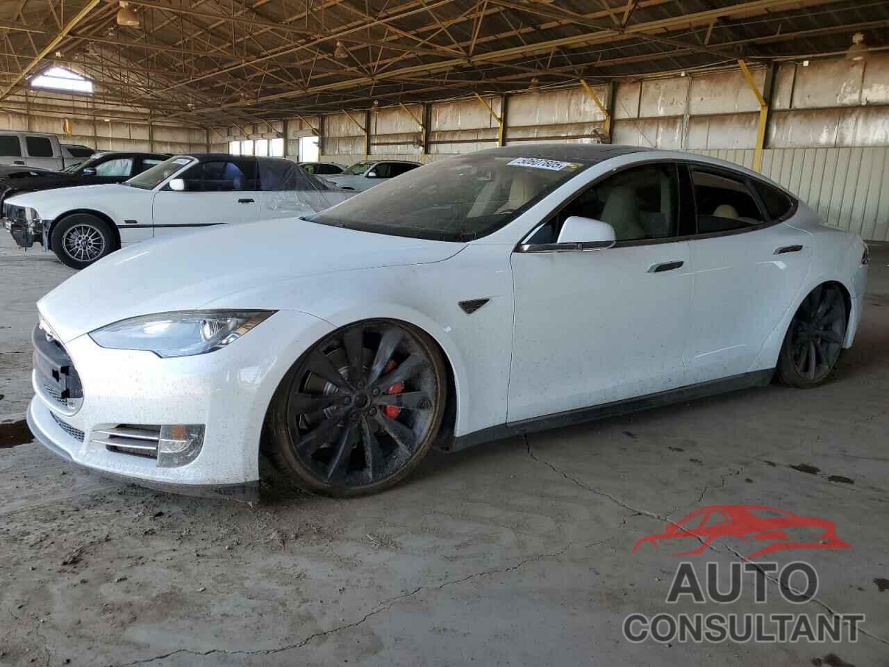 TESLA MODEL S 2013 - 5YJSA1DG5DFP03667