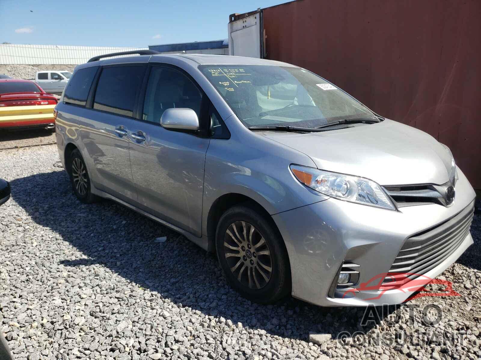 TOYOTA SIENNA 2018 - 5TDYZ3DC6JS918316