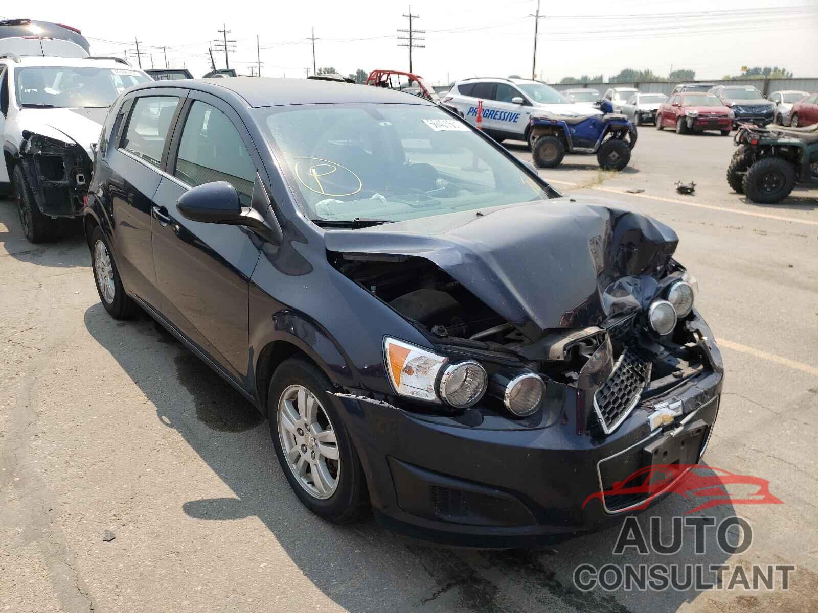 CHEVROLET SONIC 2016 - 1G1JC6SG6G4170447