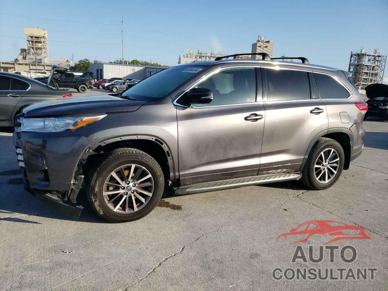 TOYOTA HIGHLANDER 2017 - 5TDKZRFH8HS512789