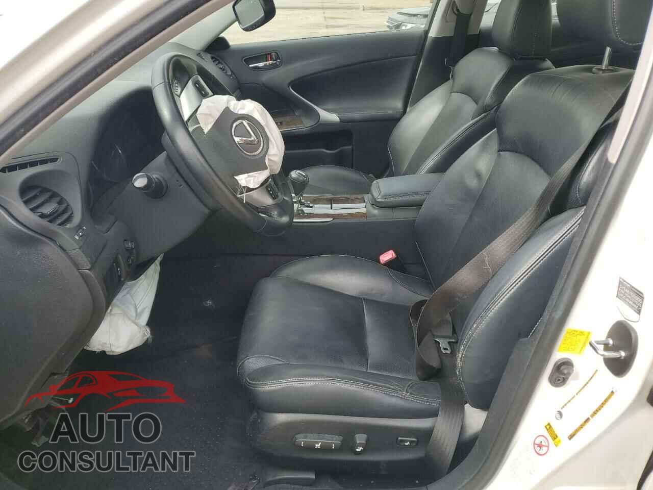 LEXUS IS 2012 - JTHBF5C21C5183674
