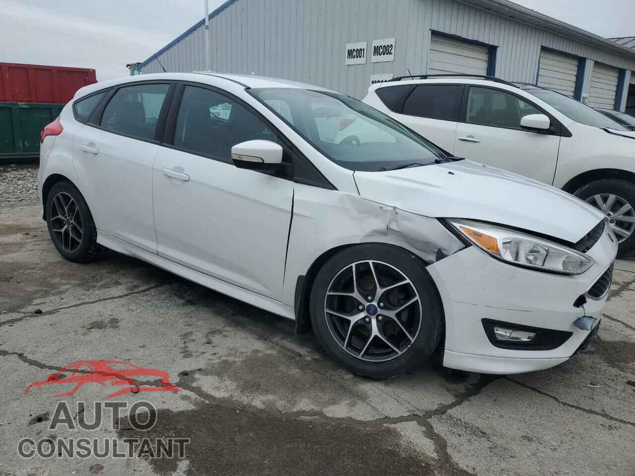 FORD FOCUS 2016 - 1FADP3K26GL314716
