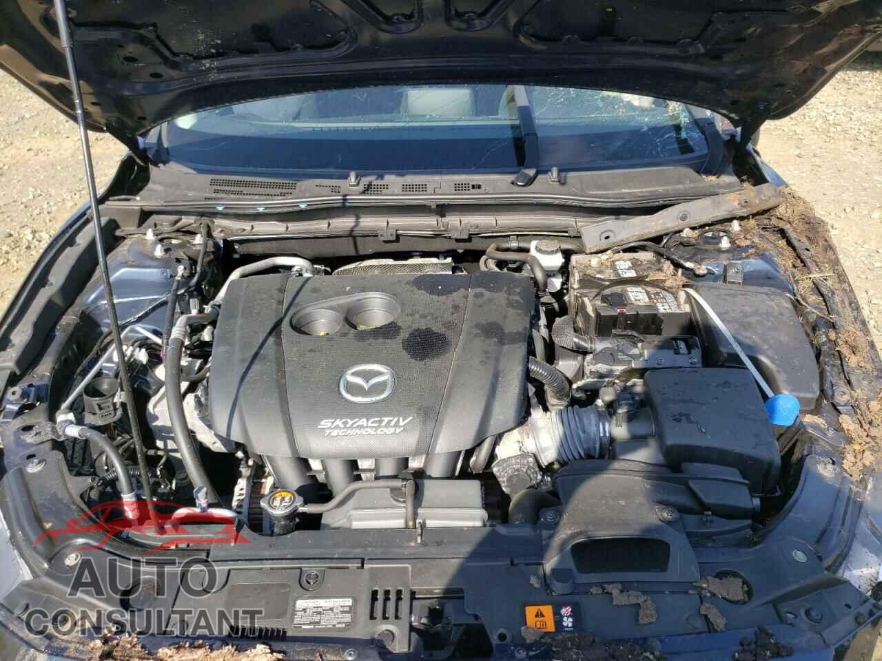 MAZDA 3 2018 - 3MZBN1U79JM200054