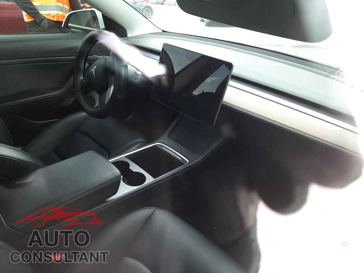 TESLA MODEL 3 2021 - 5YJ3E1EA9MF923414