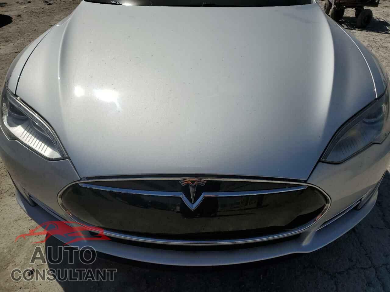 TESLA MODEL S 2013 - 5YJSA1CN5DFP05936