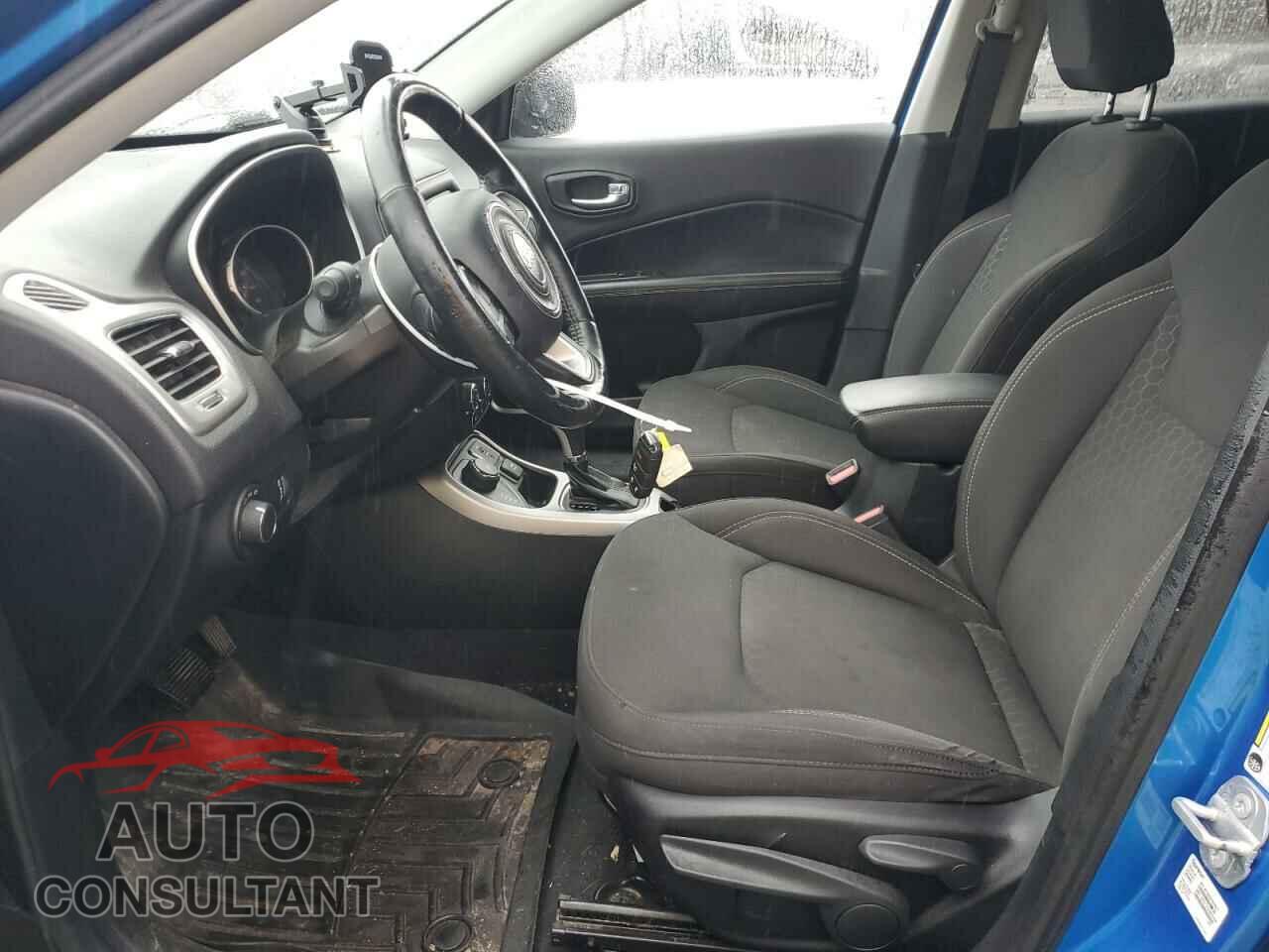JEEP COMPASS 2018 - 3C4NJDAB4JT239033