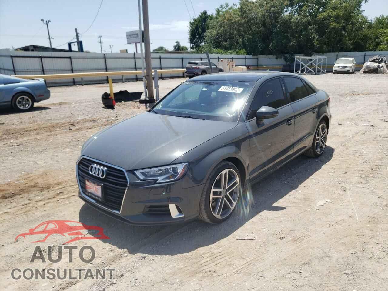 AUDI A3 2017 - WAUAUGFF5H1028022
