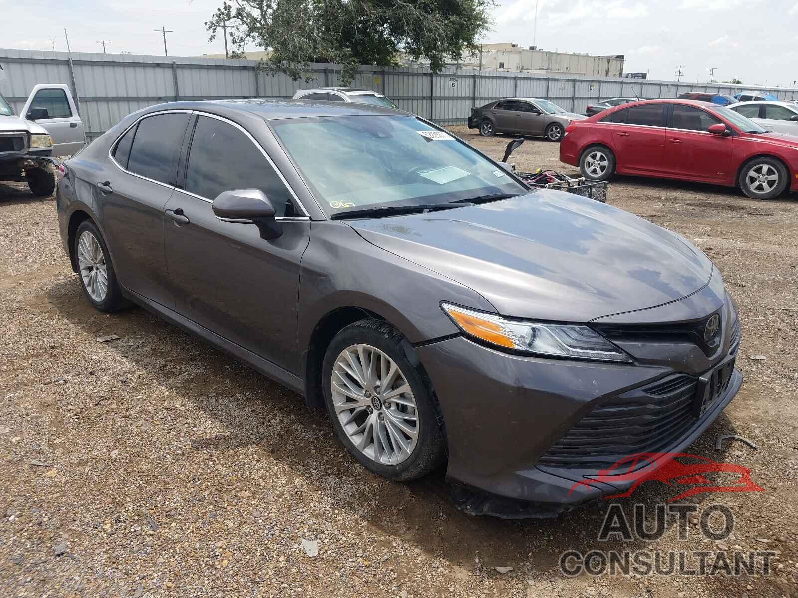 TOYOTA CAMRY 2019 - 4T1B11HKXKU787323