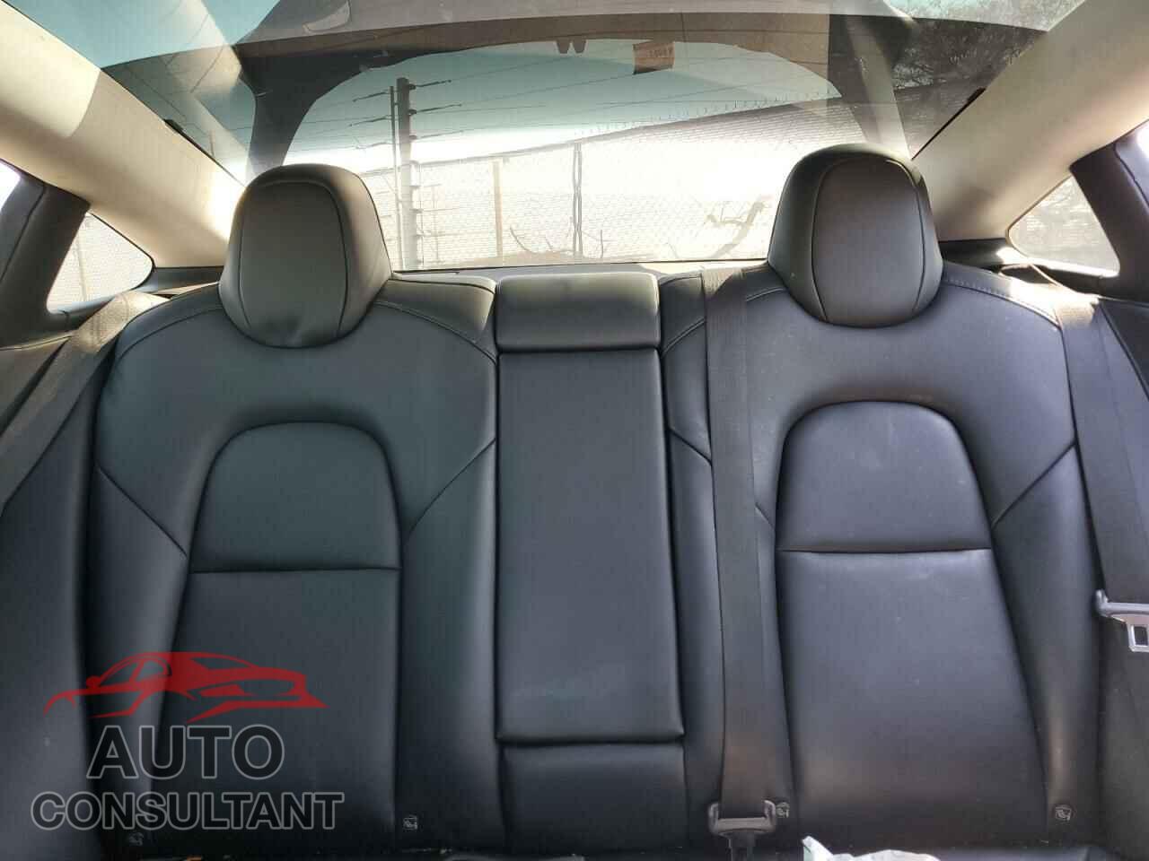 TESLA MODEL 3 2021 - 5YJ3E1EA6MF067702