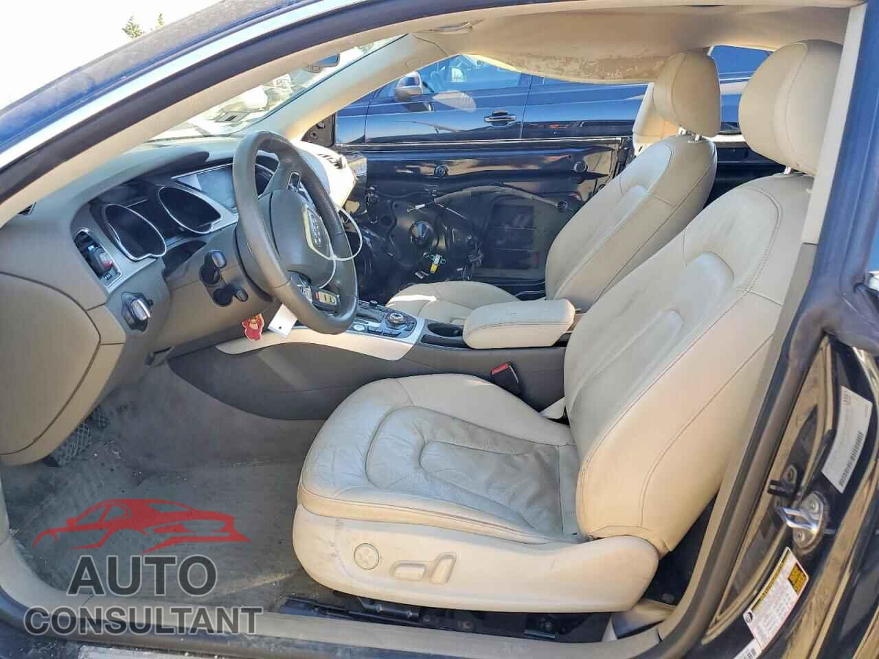 AUDI A5 2012 - WAULFAFRXCA002955