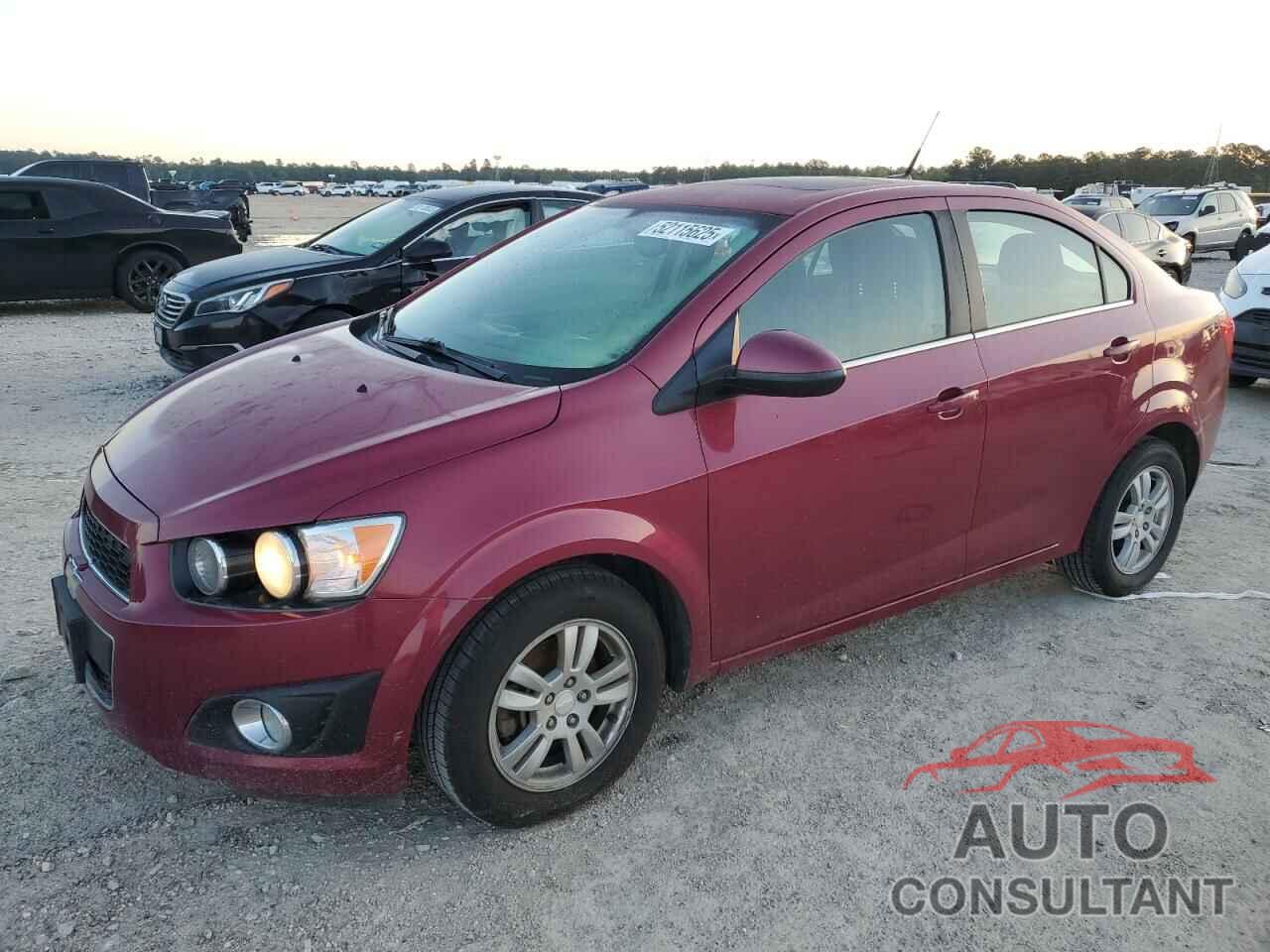 CHEVROLET SONIC 2014 - 1G1JC5SH8E4119127