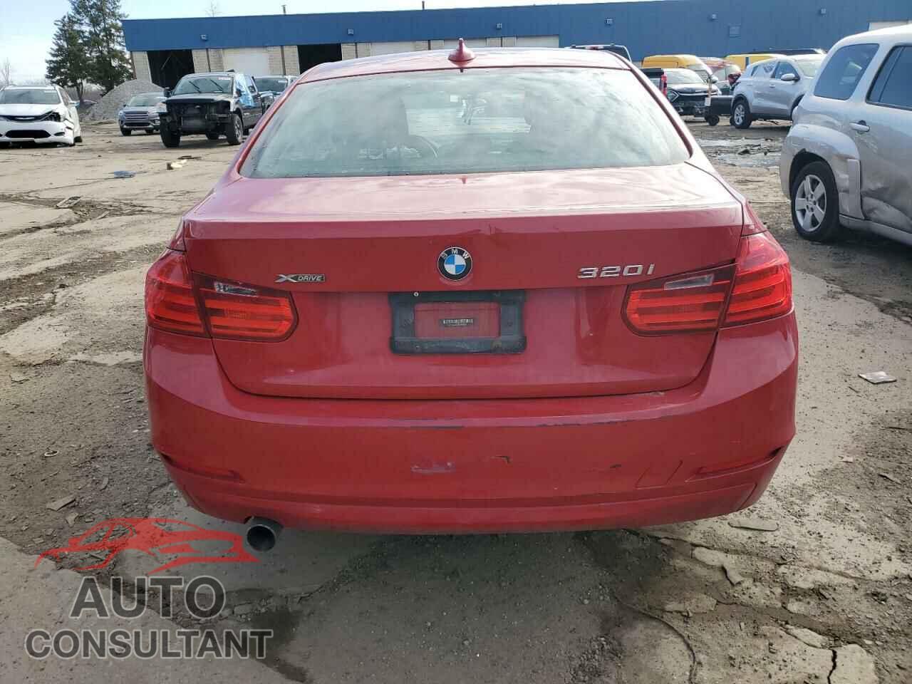 BMW 3 SERIES 2013 - WBA3C3C57DF979366