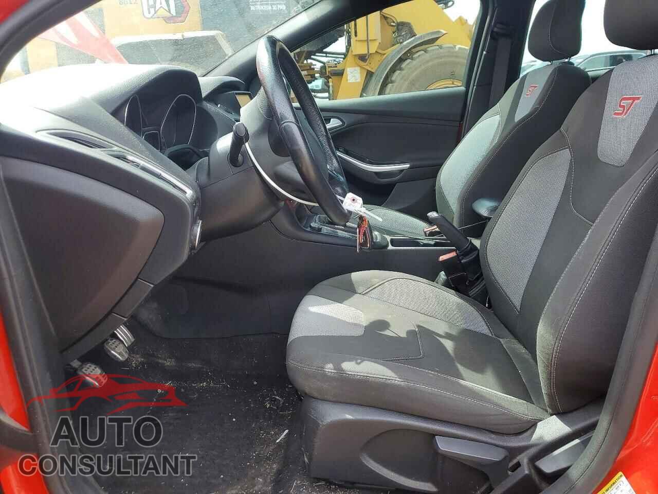 FORD FOCUS 2017 - 1FADP3L98HL258128