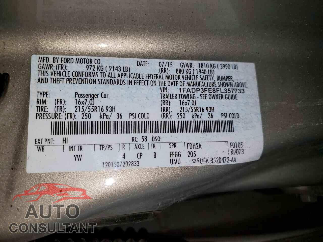 FORD FOCUS 2015 - 1FADP3FE8FL357733