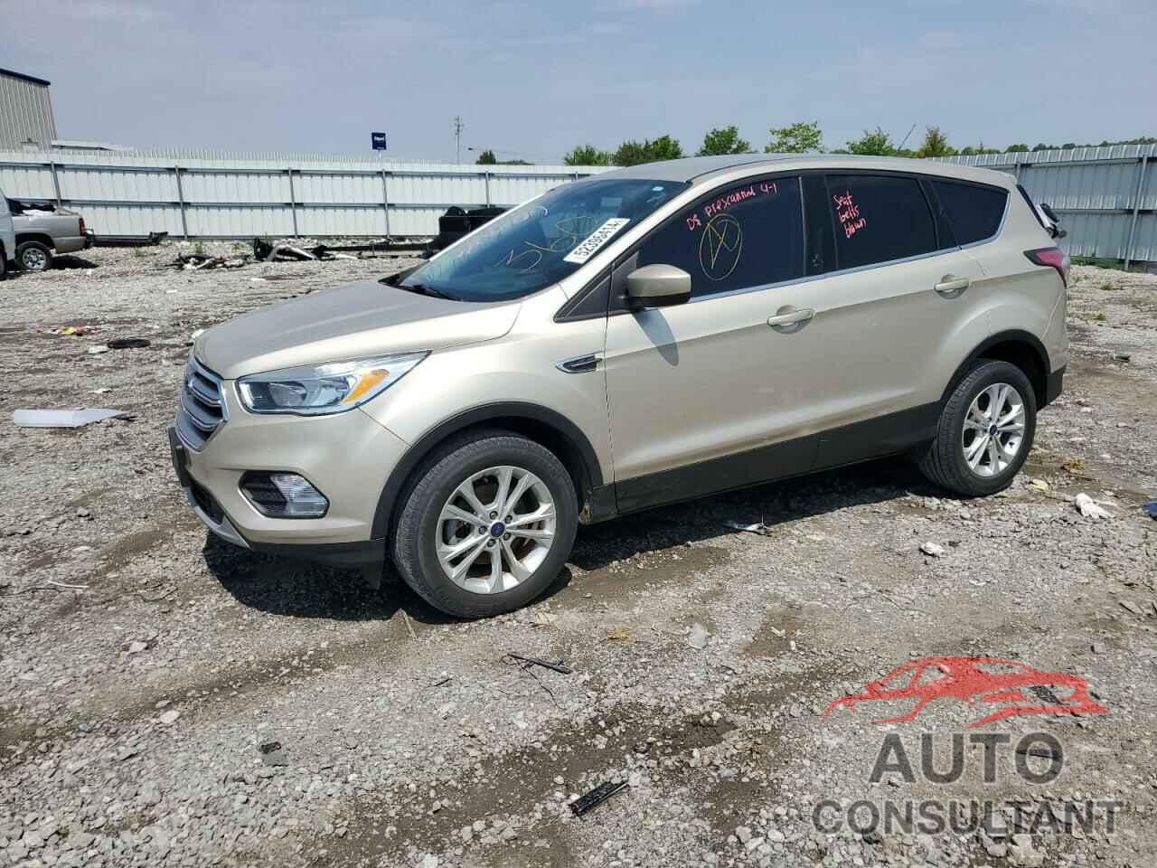 FORD ESCAPE 2017 - 1FMCU0GD0HUA53842