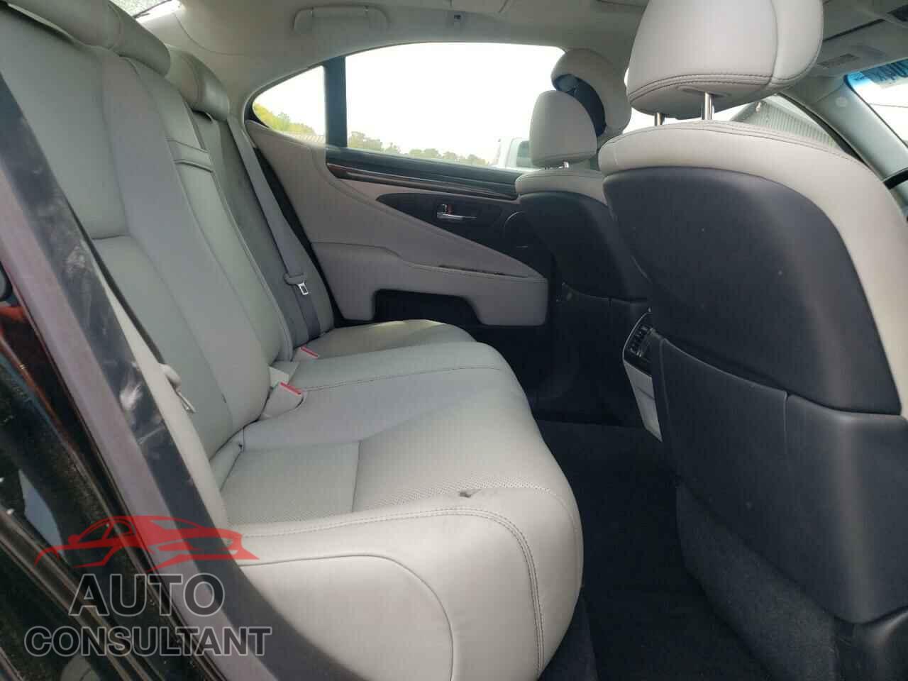 LEXUS LS460 2016 - JTHCL5EF2G5026416