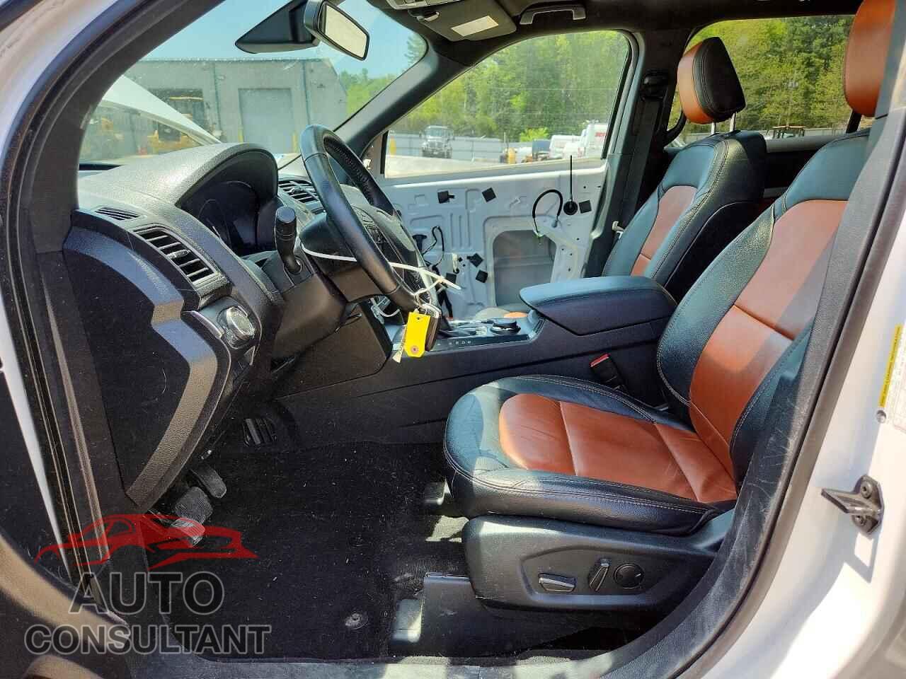 FORD EXPLORER 2019 - 1FM5K8D85KGA01603