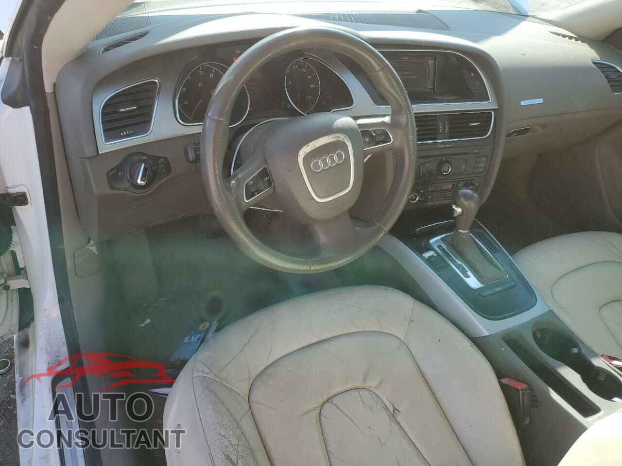 AUDI A5 2011 - WAULFAFR0BA049796