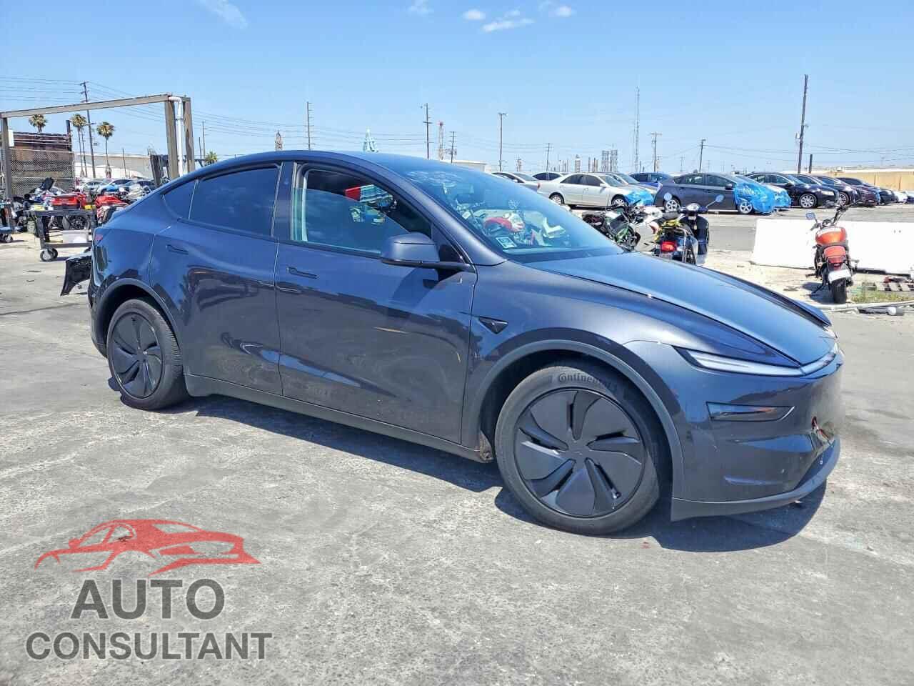 TESLA MODEL Y 2026 - 7SAYGDEE0TF364342