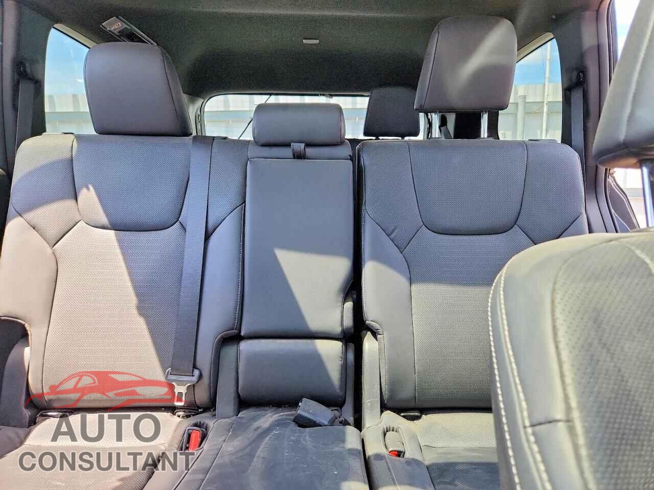 LEXUS UNKNOWN 2024 - 5TDAAAB68RS003229