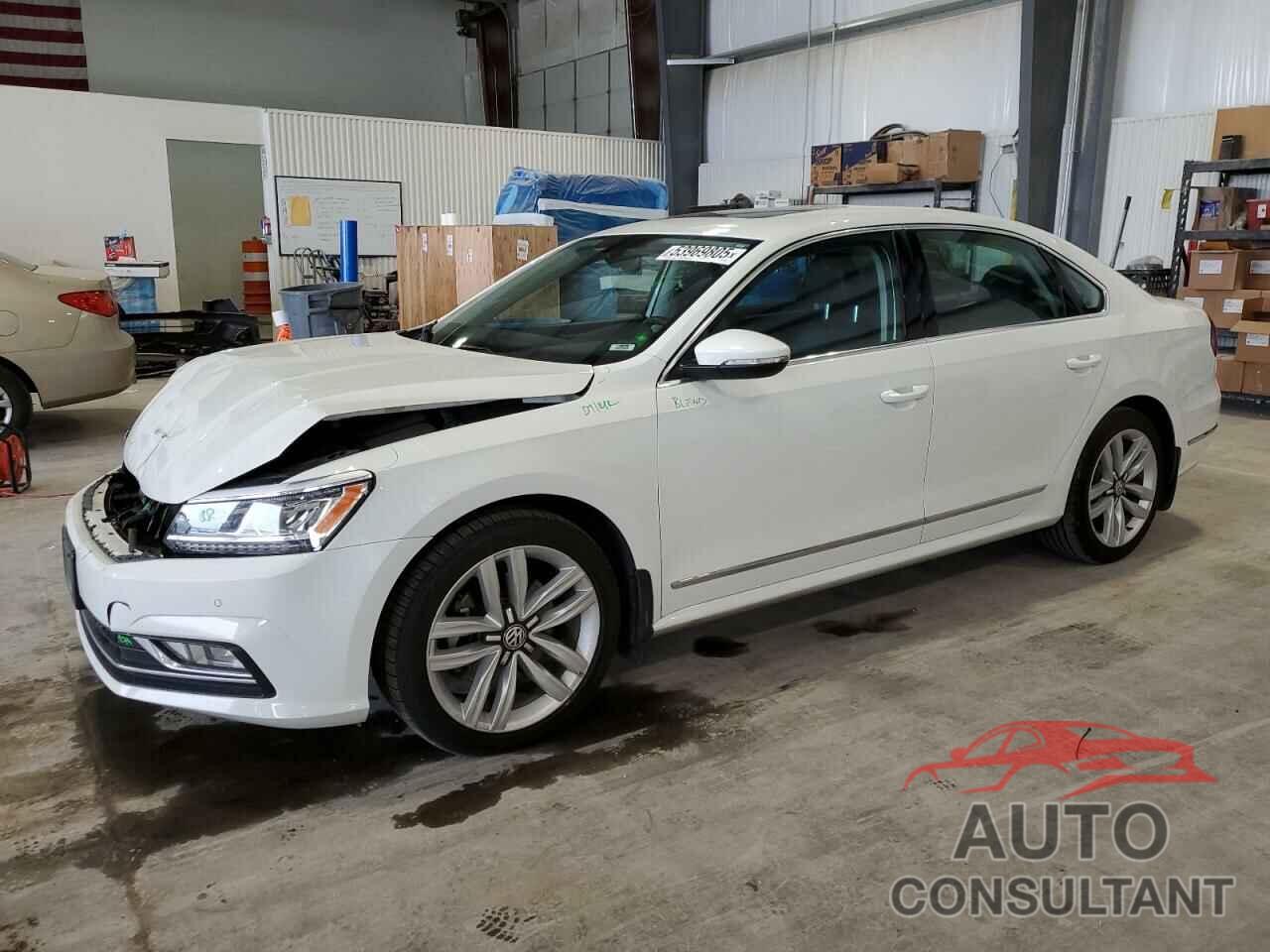 VOLKSWAGEN PASSAT 2017 - 1VWGT7A36HC044910