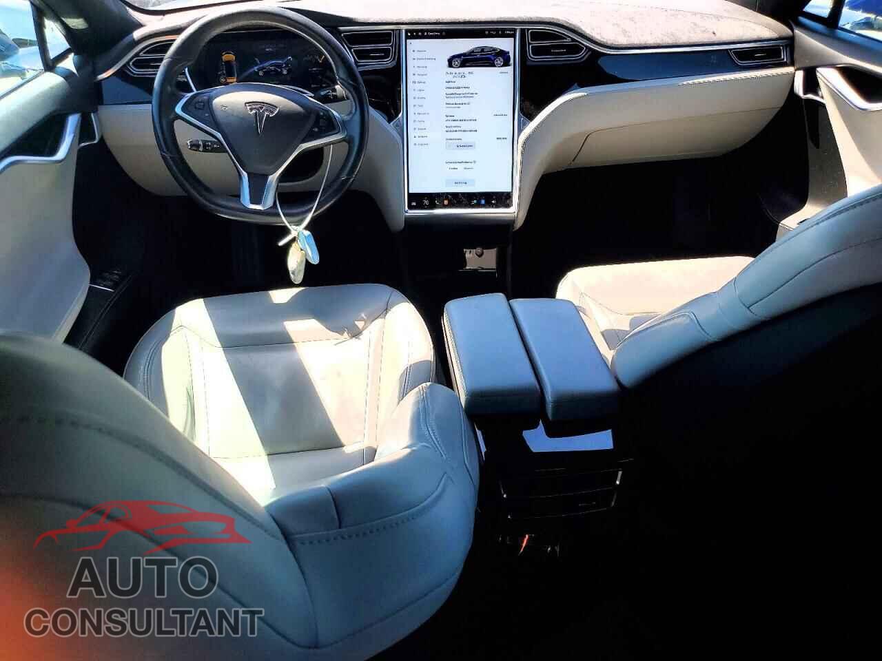 TESLA MODEL S 2015 - 5YJSA1E20FF116413