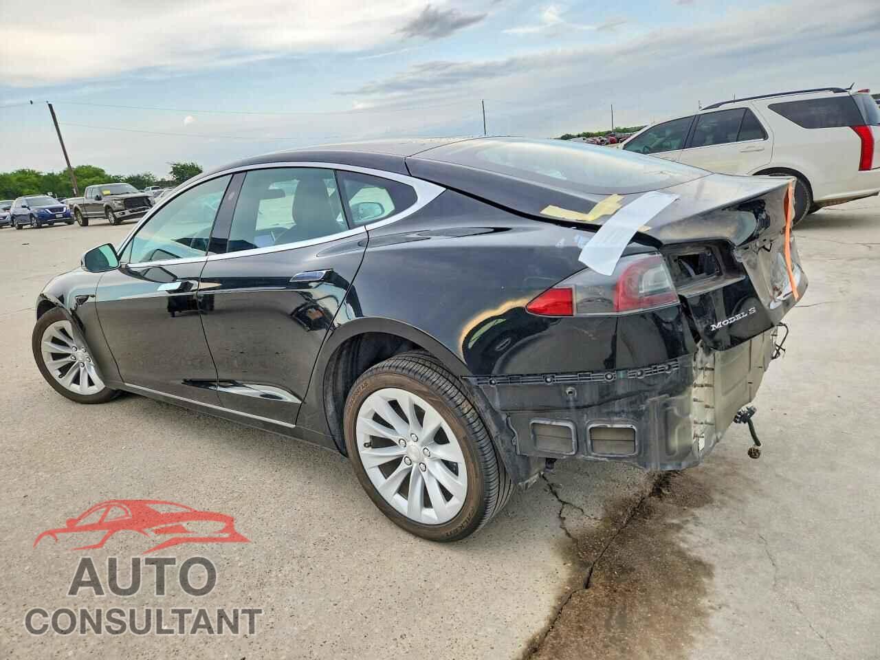 TESLA MODEL S 2017 - 5YJSA1E12HF231203