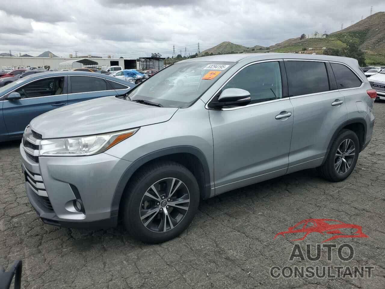 TOYOTA HIGHLANDER 2018 - 5TDZZRFH6JS254079