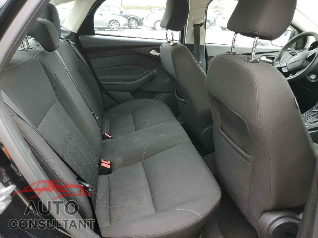 FORD FOCUS 2016 - 1FADP3F21GL334852