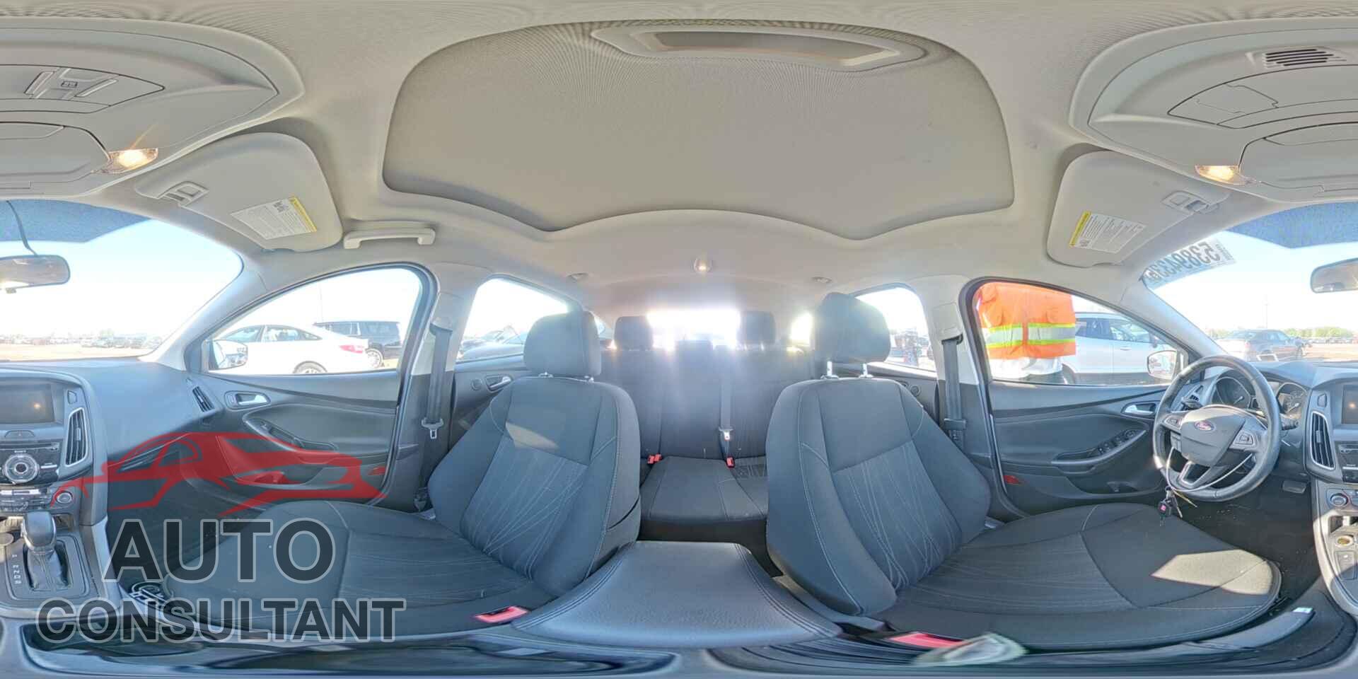 FORD FOCUS 2017 - 1FADP3M24HL210109