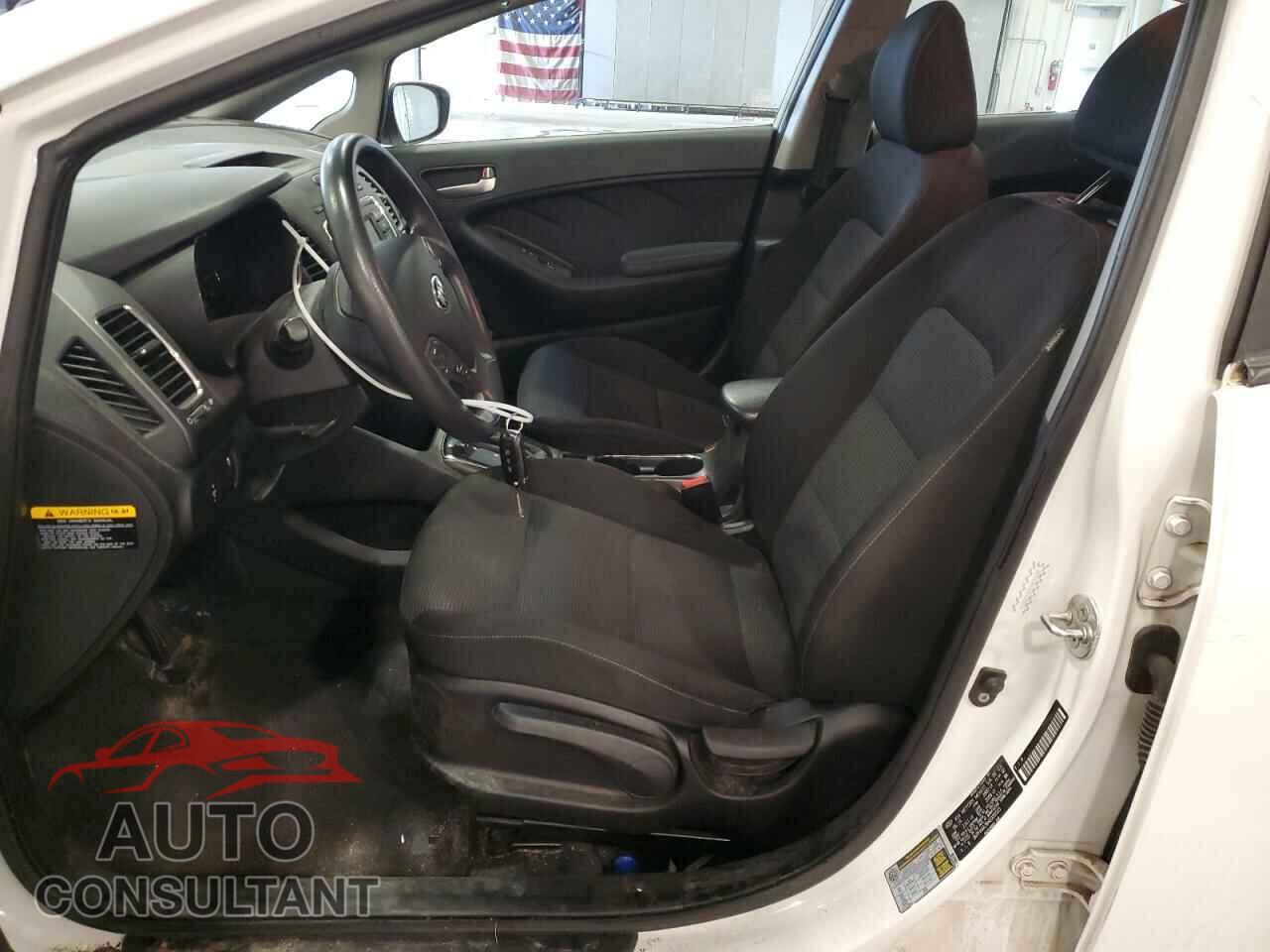 KIA FORTE 2017 - 3KPFK4A76HE035555
