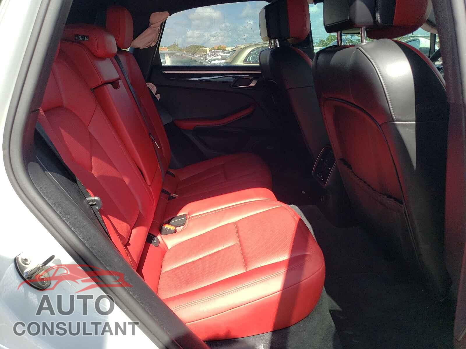 PORSCHE MACAN 2017 - WP1AB2A51HLB14389