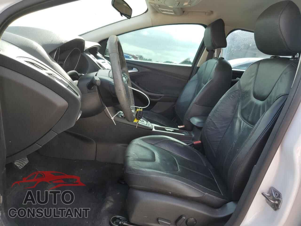 FORD FOCUS 2016 - 1FADP3F28GL367914