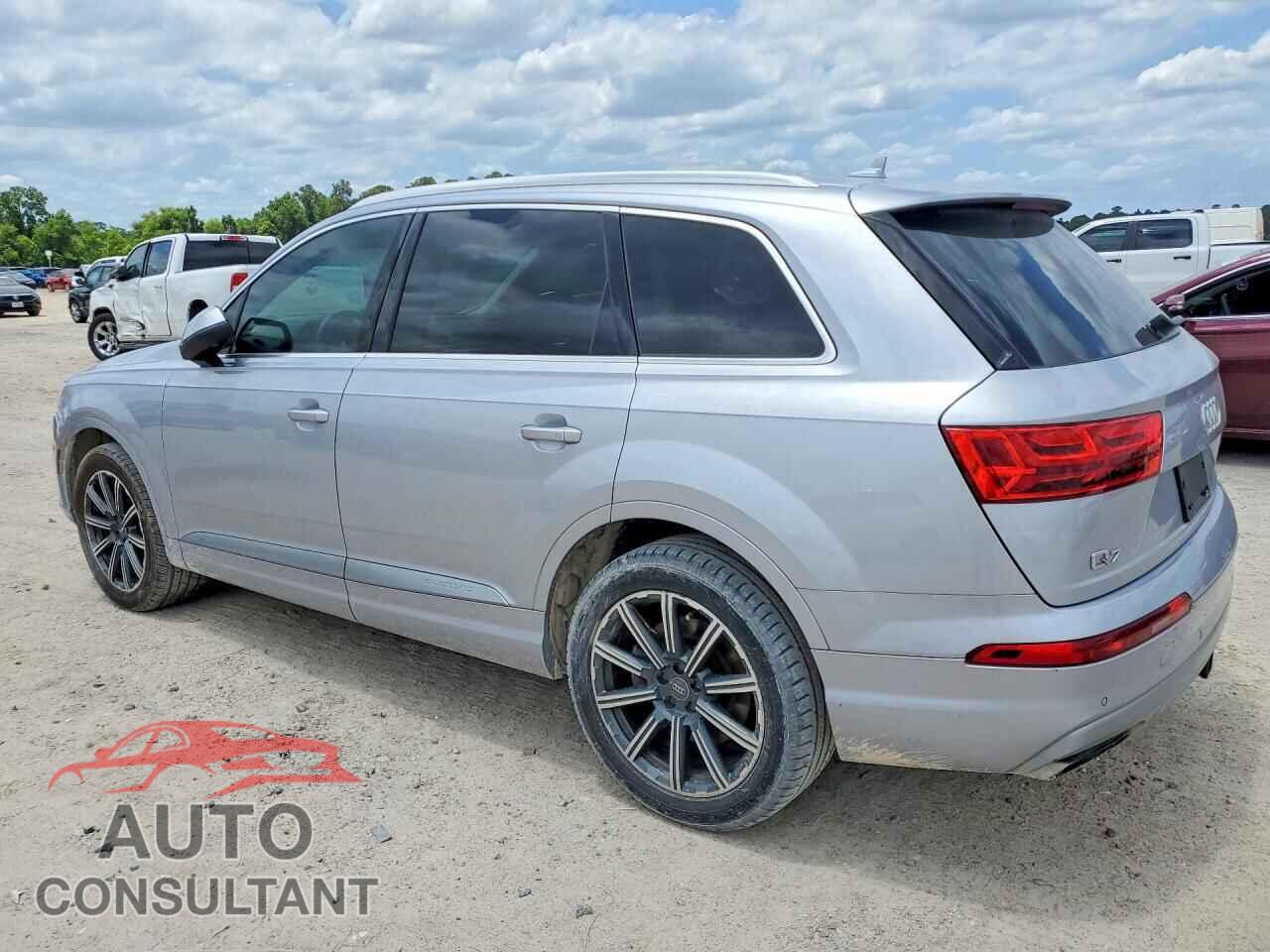 AUDI Q7 2017 - WA1VAAF70HD000883