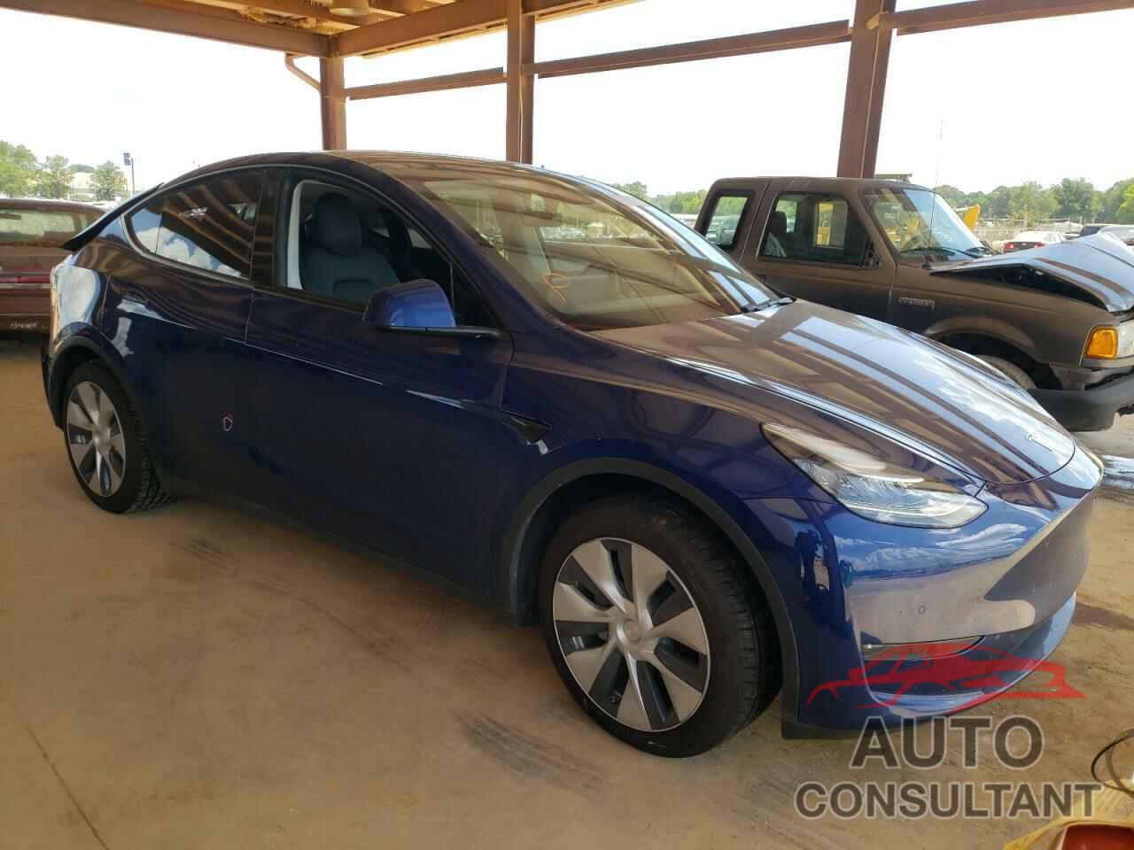 TESLA MODEL Y 2020 - 5YJYGDEE2LF011985