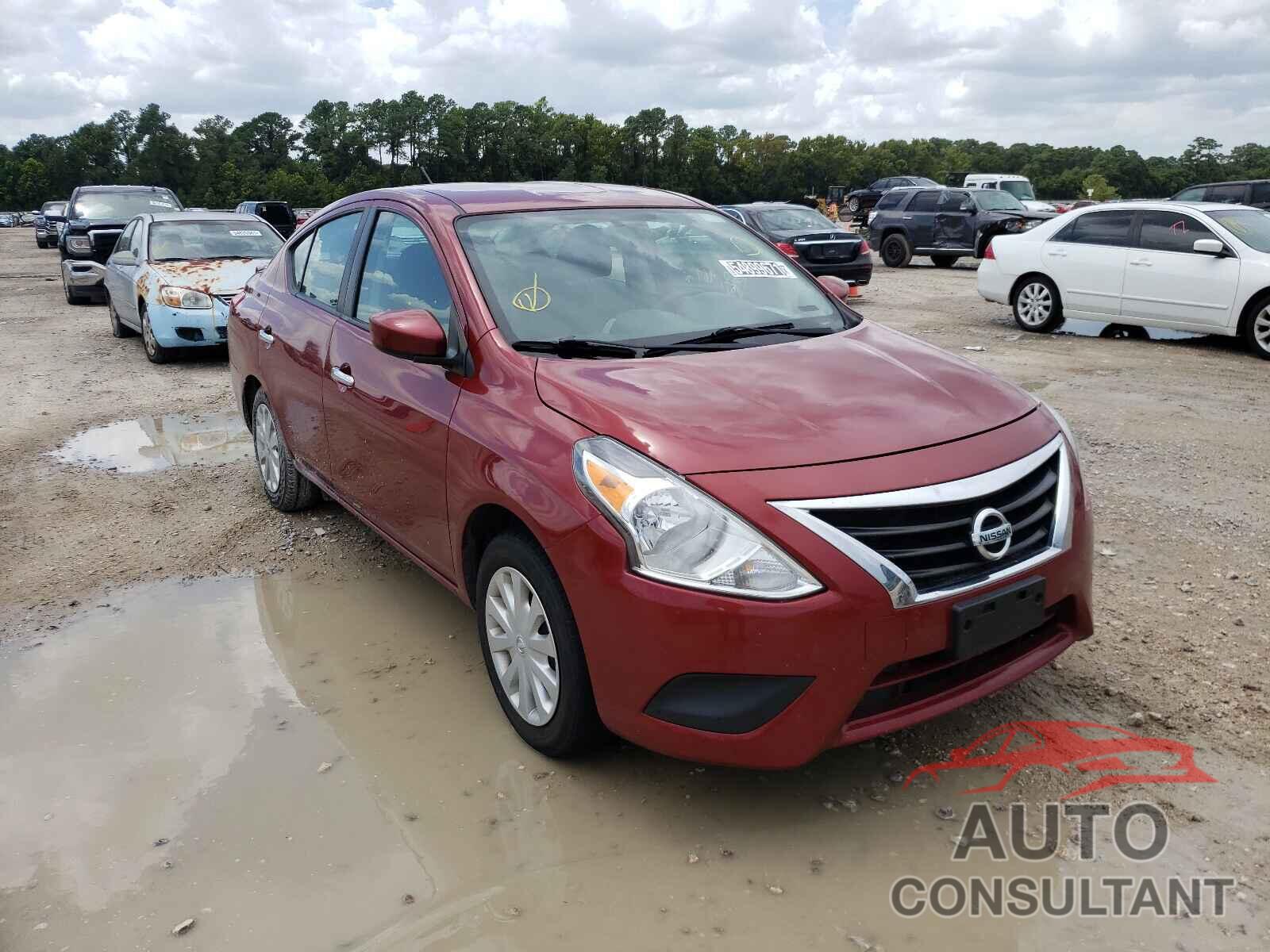 NISSAN VERSA 2018 - 3N1CN7AP8JK442461