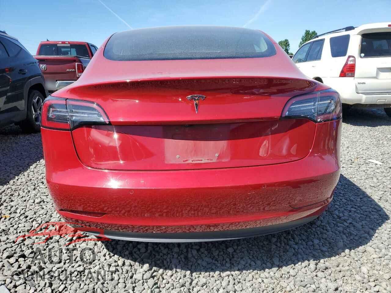 TESLA MODEL 3 2018 - 5YJ3E1EB8JF065664