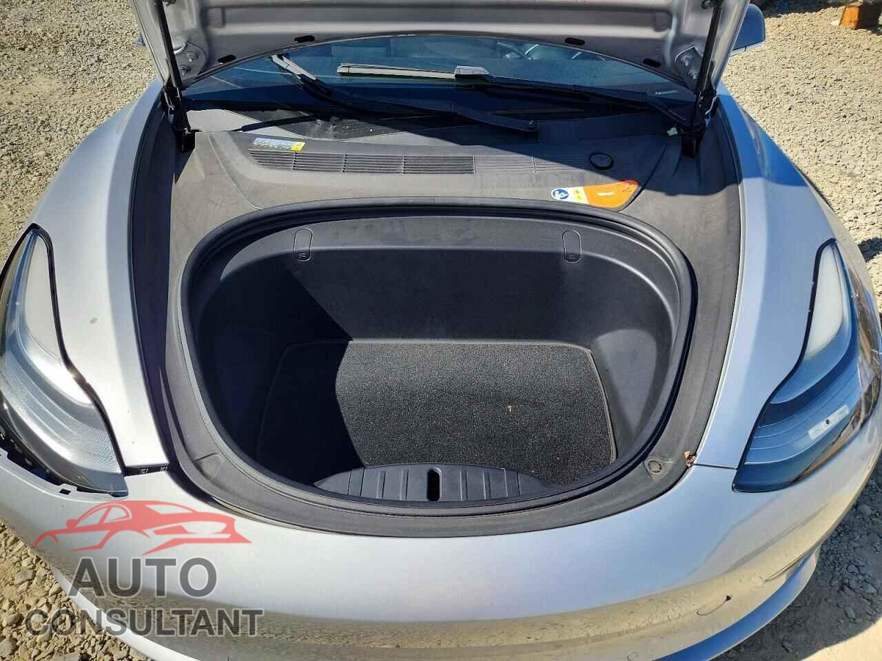 TESLA MODEL 3 2018 - 5YJ3E1EA4JF024357