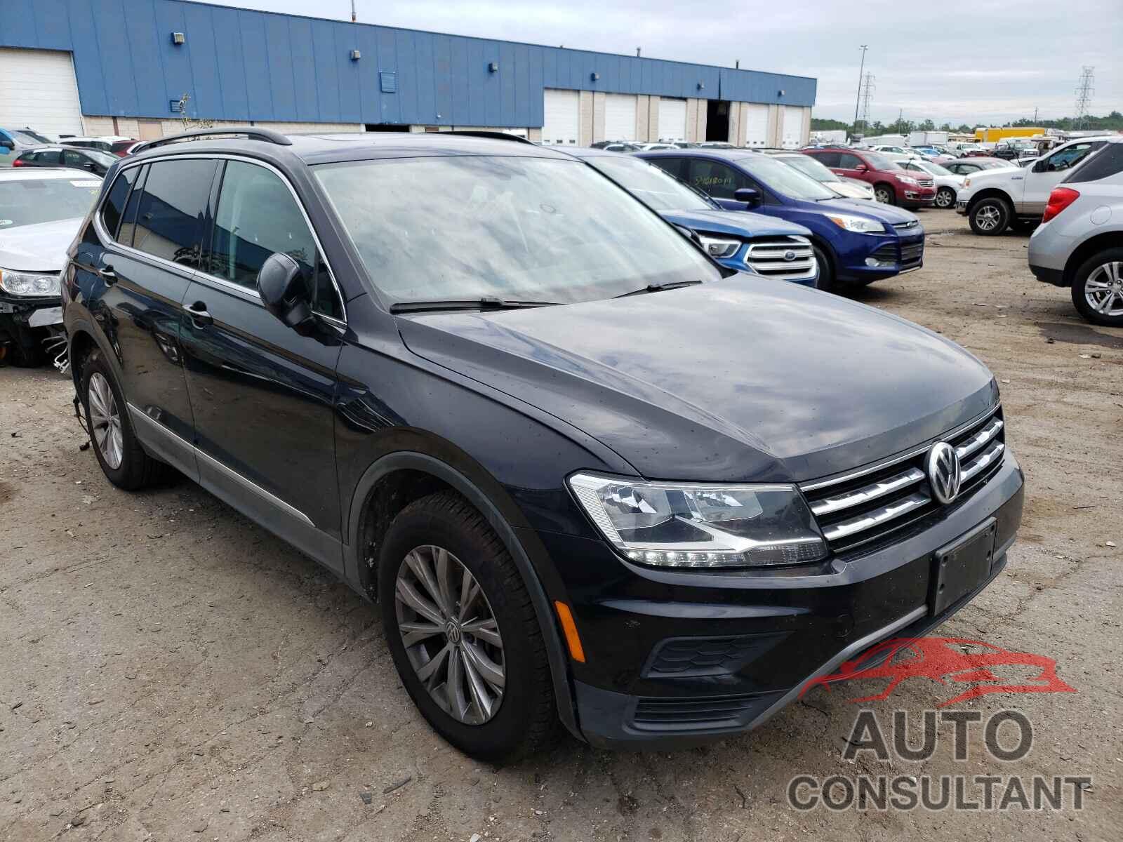 VOLKSWAGEN TIGUAN 2018 - 3VV3B7AX2JM121124