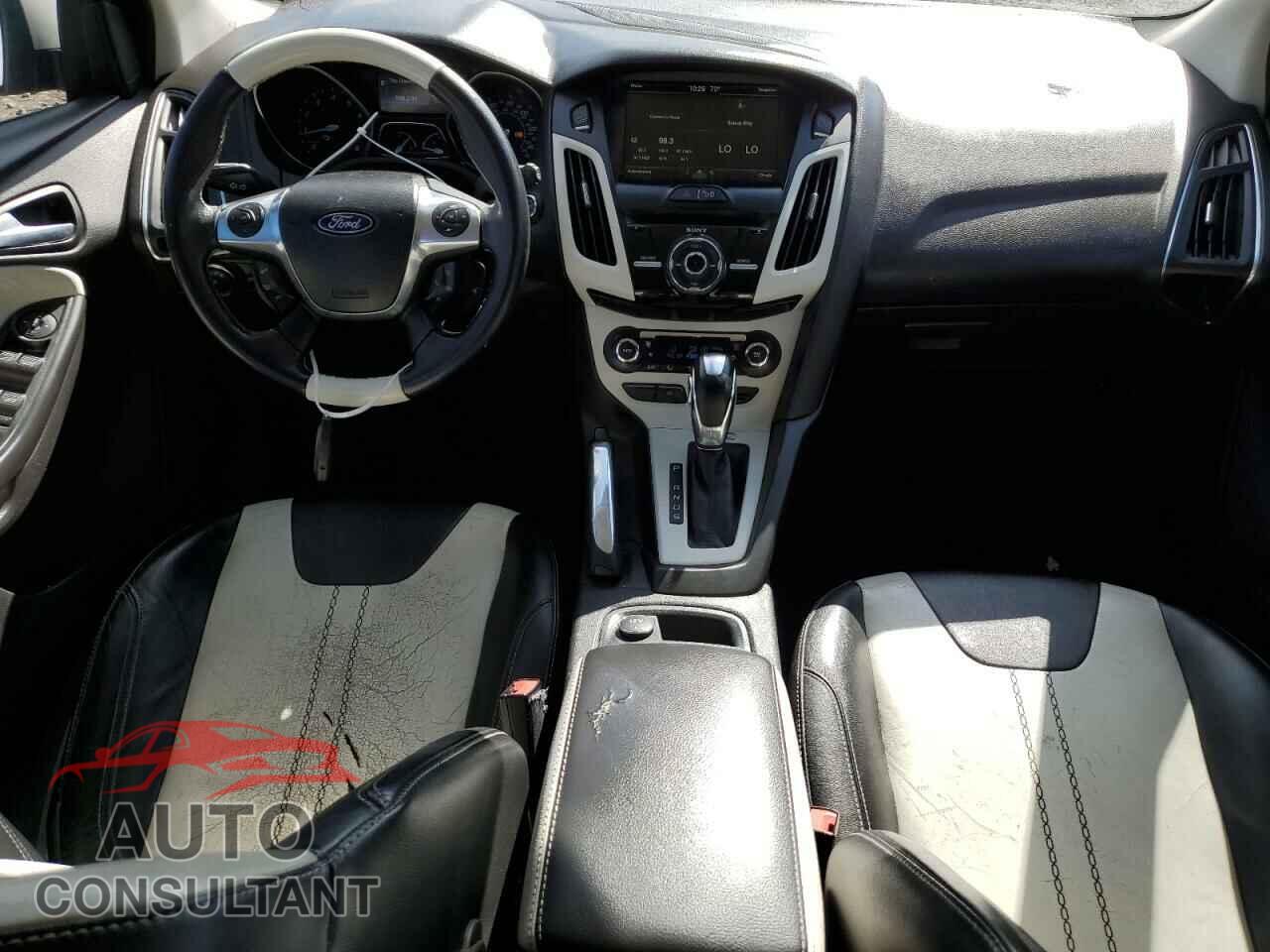 FORD FOCUS 2012 - 1FAHP3N25CL172415