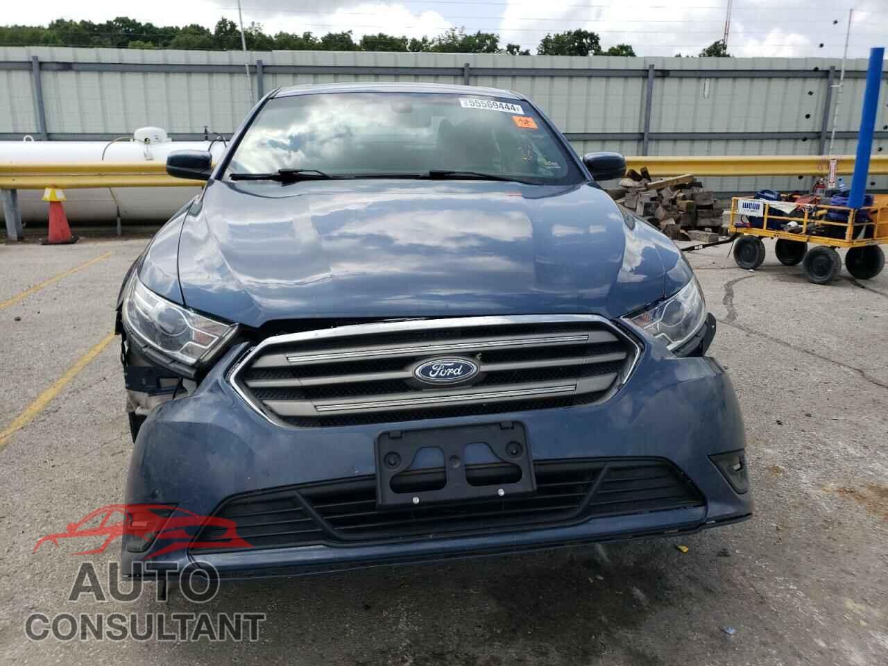 FORD TAURUS 2018 - 1FAHP2H89JG104151