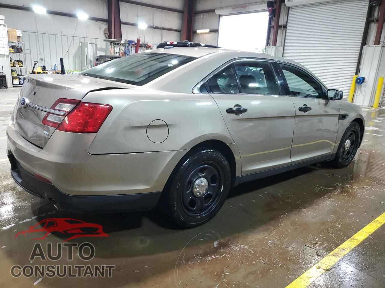 FORD TAURUS 2013 - 1FAHP2M82DG121593