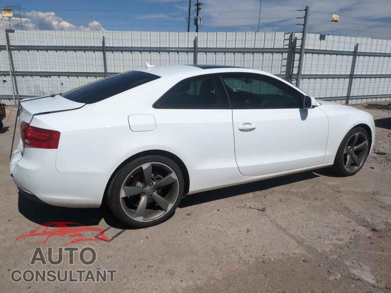 AUDI A5 2014 - WAULFAFR5EA010335