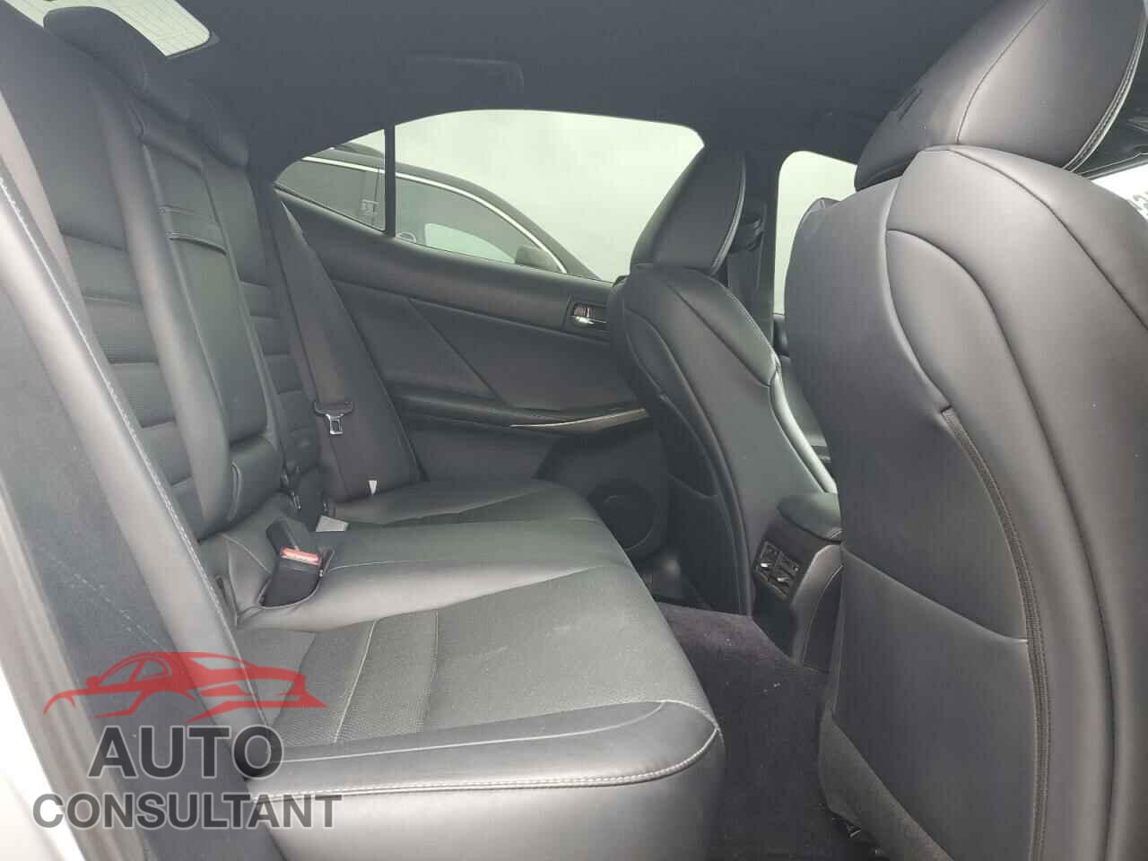 LEXUS IS 2014 - JTHBF1D24E5024738