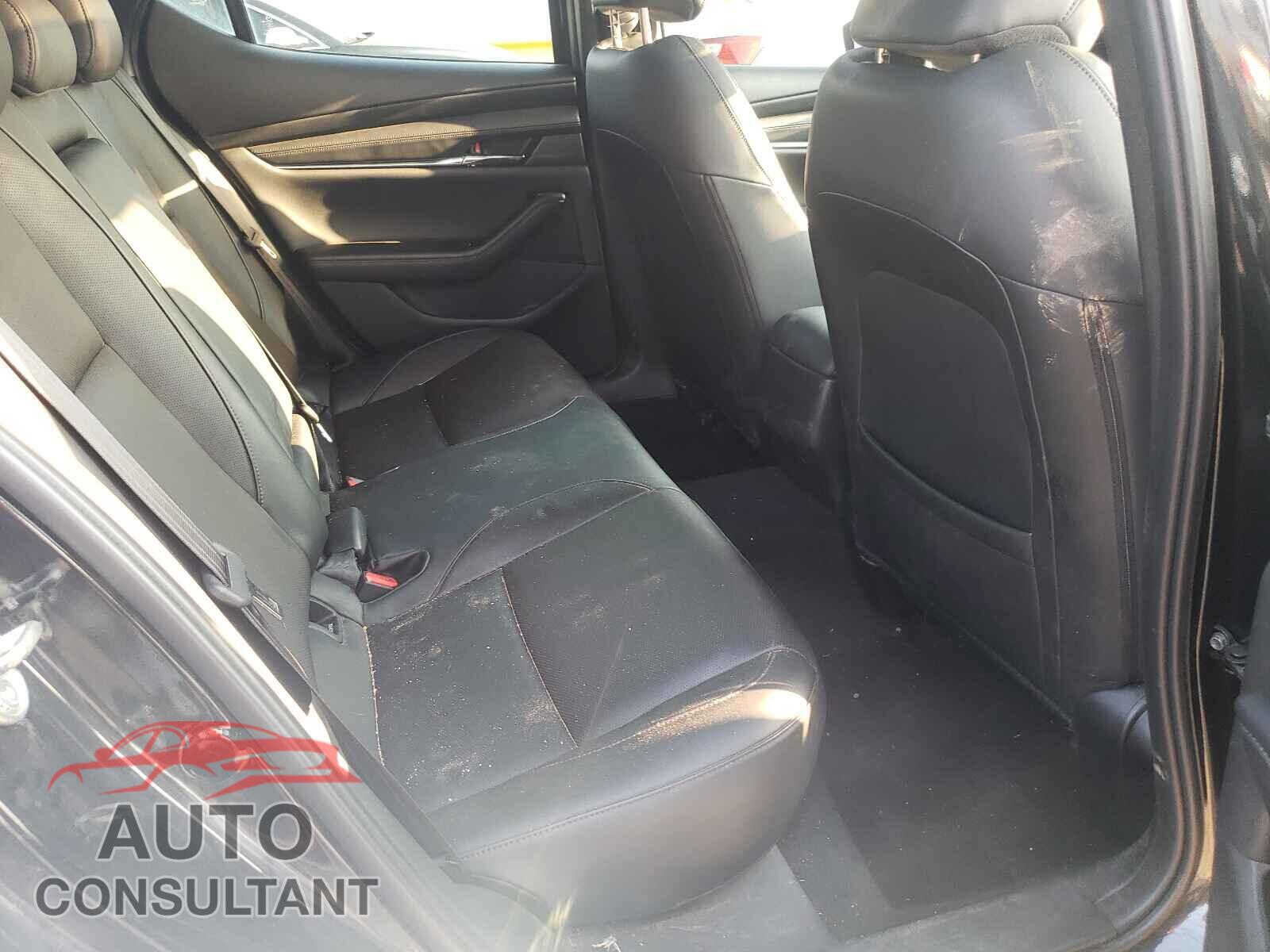 MAZDA 3 2019 - JM1BPBNM0K1123810