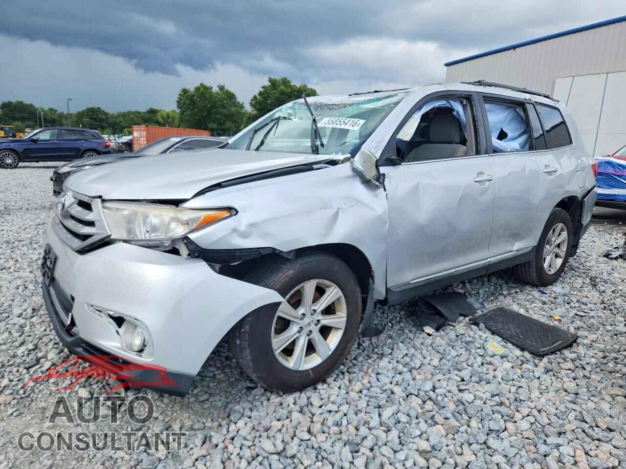 TOYOTA HIGHLANDER 2012 - 5TDBK3EH5CS093568