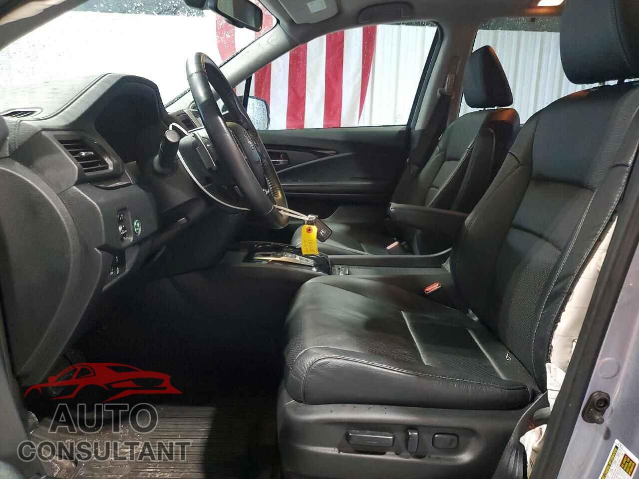 HONDA PILOT 2016 - 5FNYF6H06GB016241