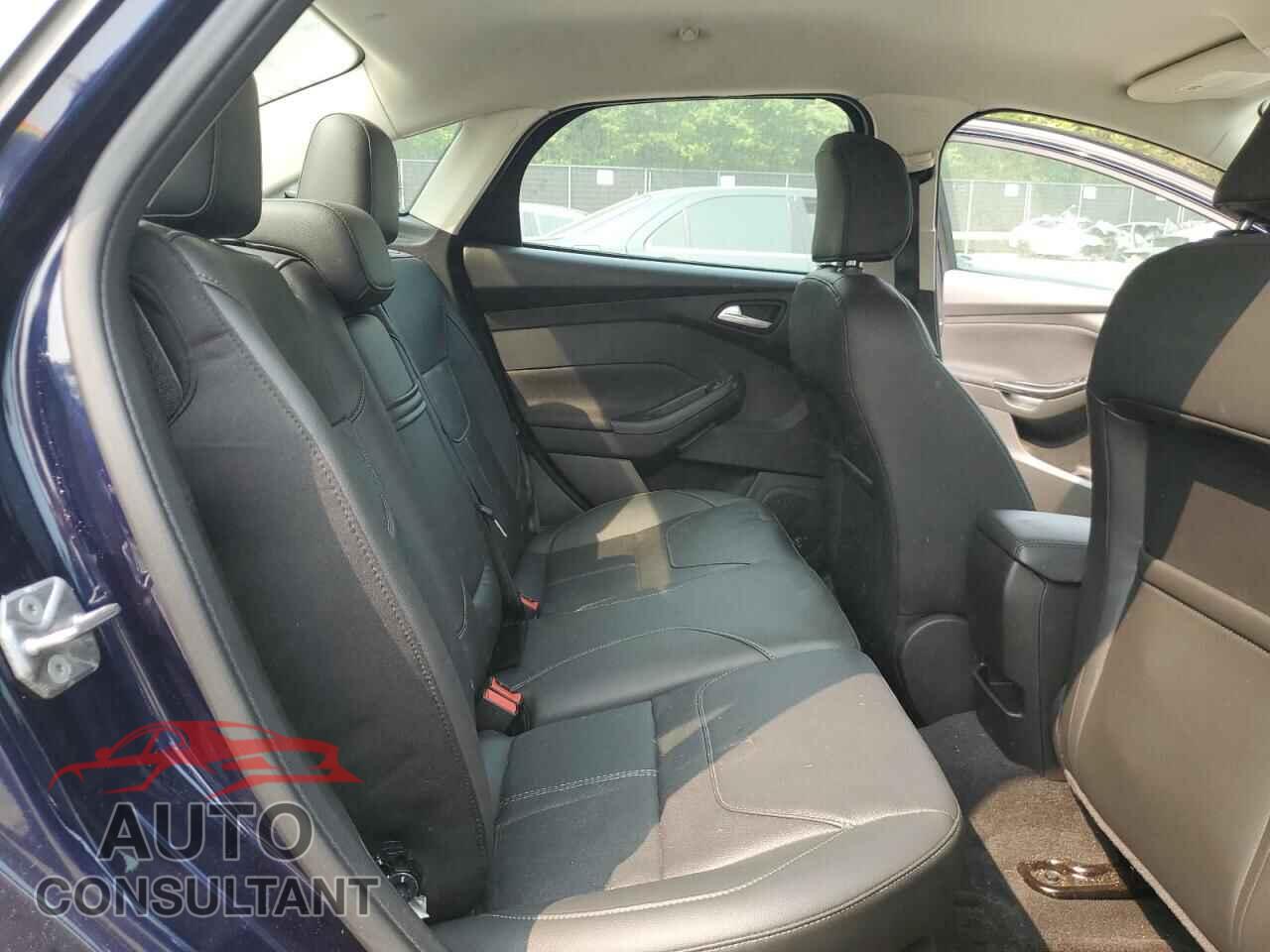 FORD FOCUS 2017 - 1FADP3J23GL288027