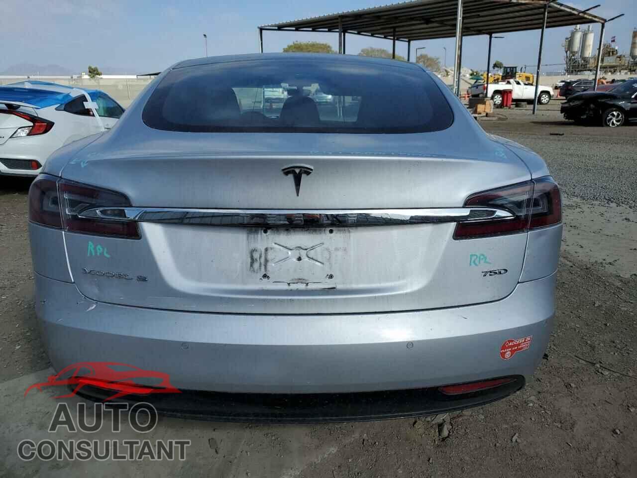 TESLA MODEL S 2018 - 5YJSA1E24JF265478
