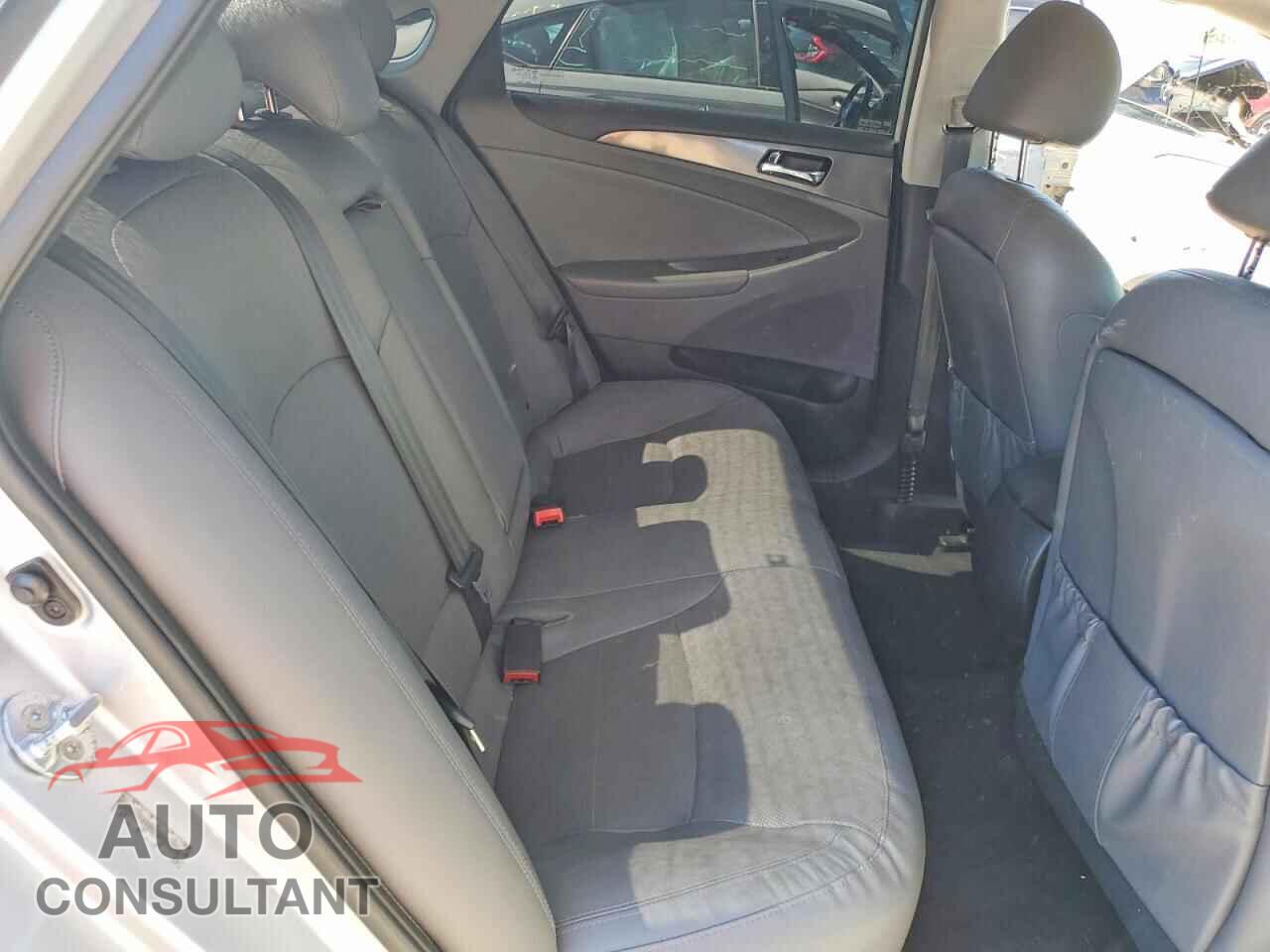 HYUNDAI SONATA 2014 - KMHEC4A48EA109096